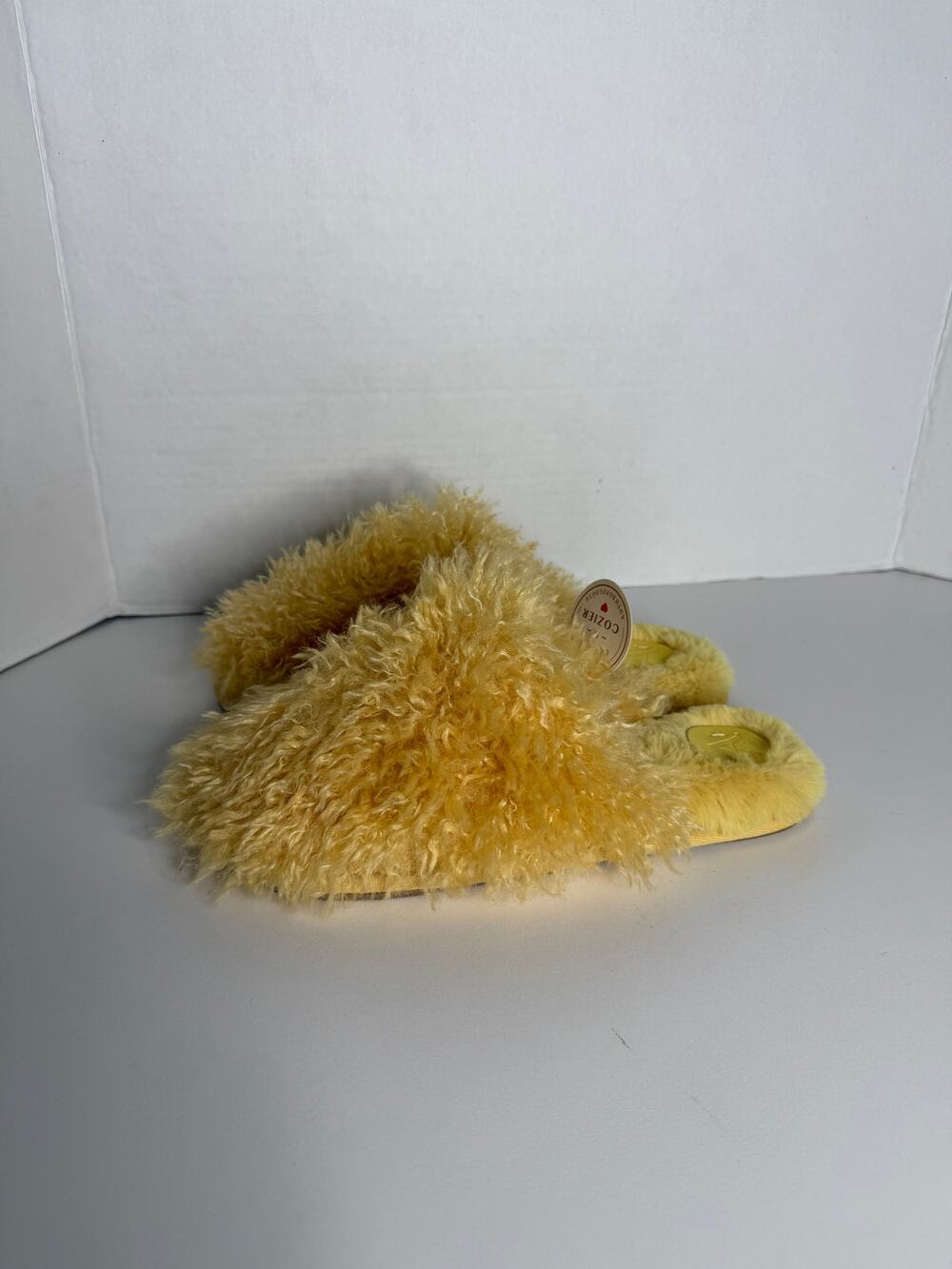 NEW Anthropologie Womens Fuzzy Yellow Slide Slippers Small/ Medium